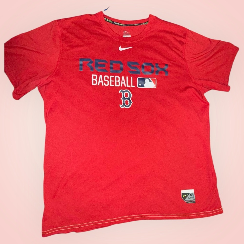 Nike Authentic Men’s MLB Red Sox Red Short Sleeve Dri-Fit Performance Tee Large